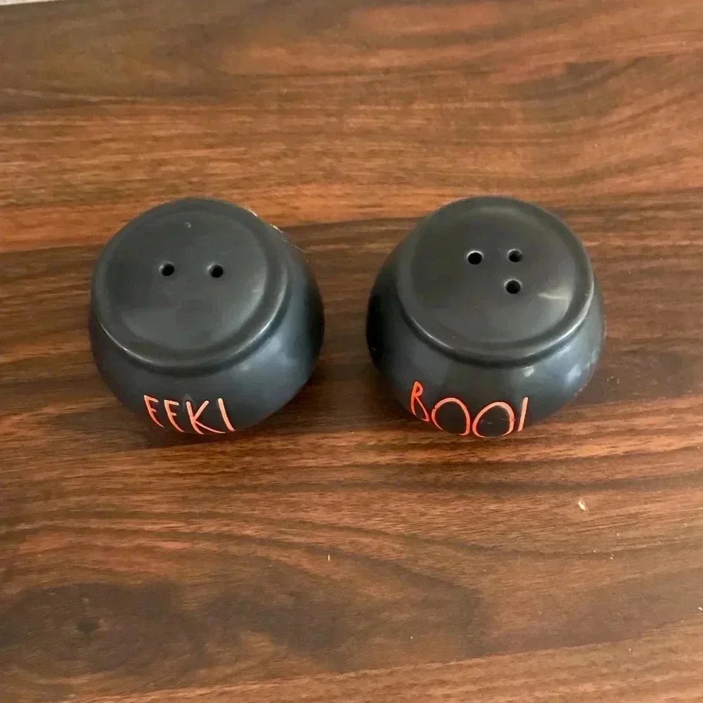 Rae Dunn Eek & Boo Salt & Pepper